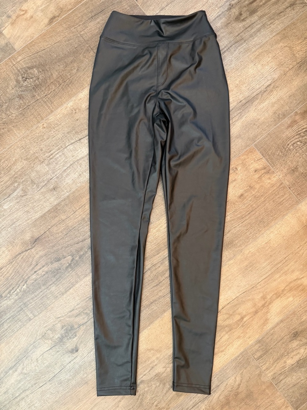 aerie OFFLINE Real Luxe Leggings Women S Black Faux Leather Chic Minimalist Soft